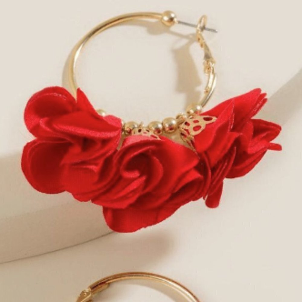 Francesca's Collection set of gold hoop earrings with three red roses NWT